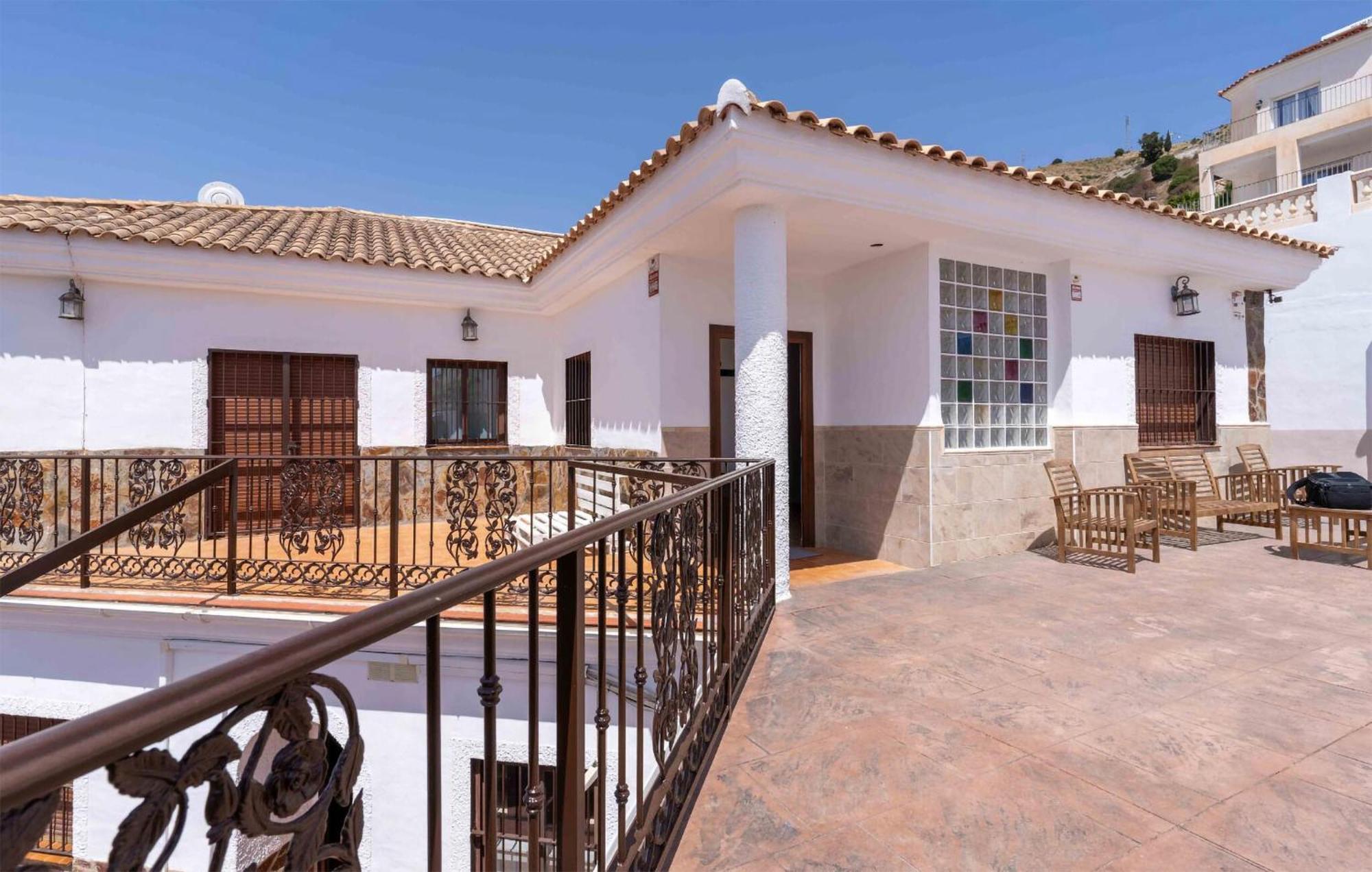 Lovely Home In Benalmadena With Kitchen Ngoại thất bức ảnh