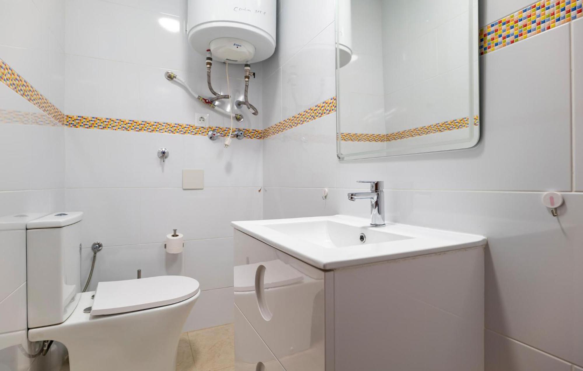 Lovely Home In Benalmadena With Kitchen Ngoại thất bức ảnh