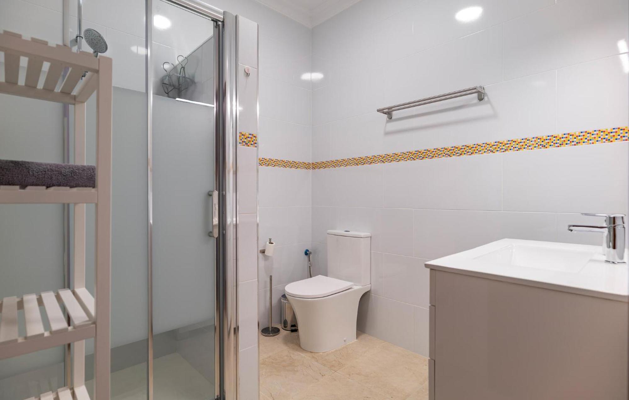 Lovely Home In Benalmadena With Kitchen Ngoại thất bức ảnh
